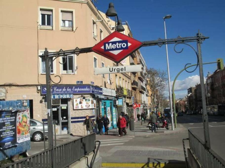 Apartamento Urgel マドリード エクステリア 写真